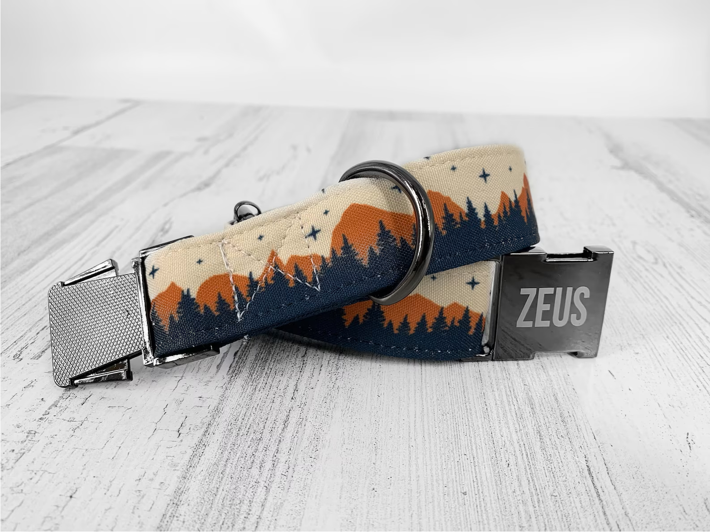 Panorama Mountain Dog Collar