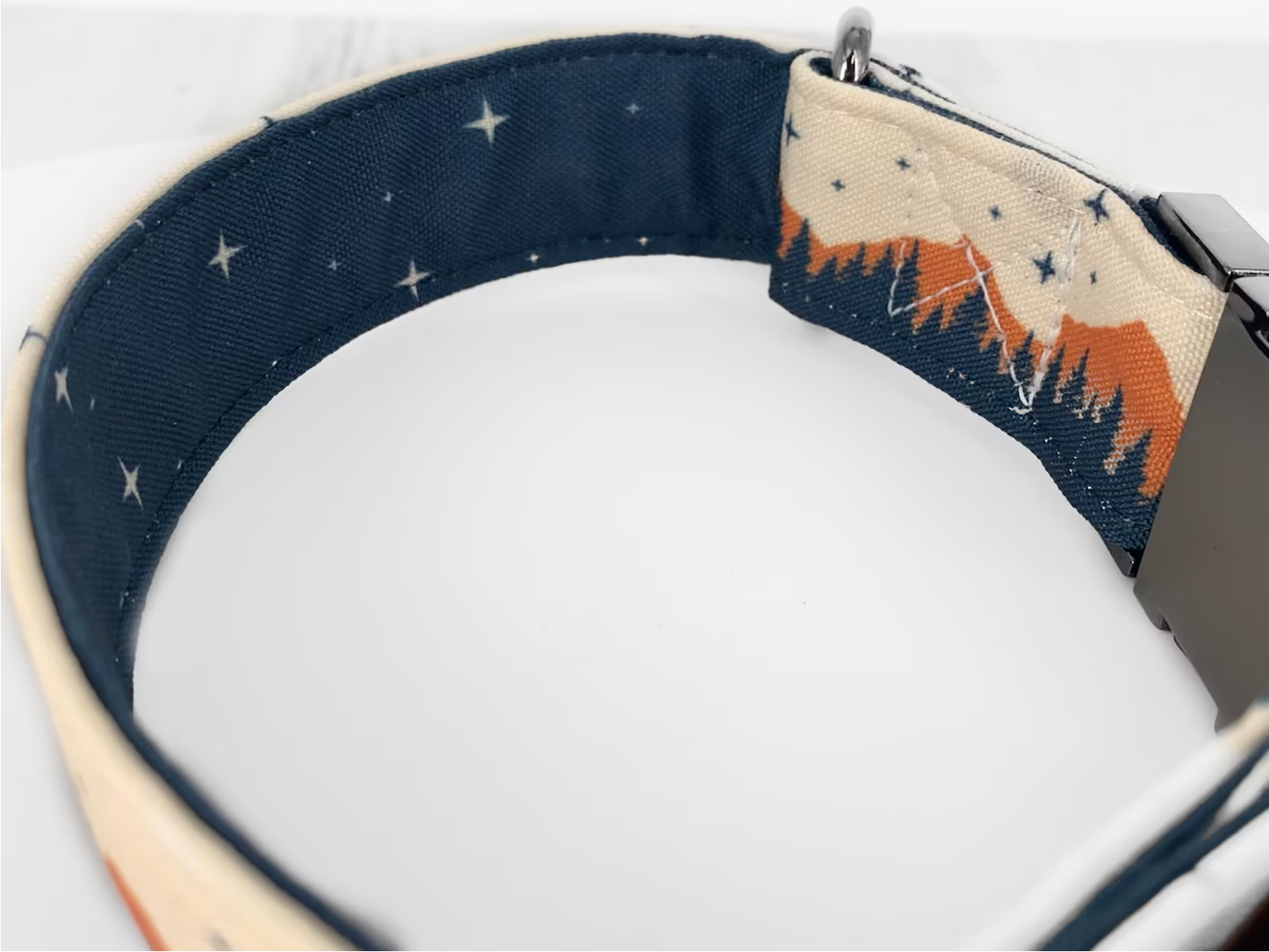 Panorama Mountain Dog Collar